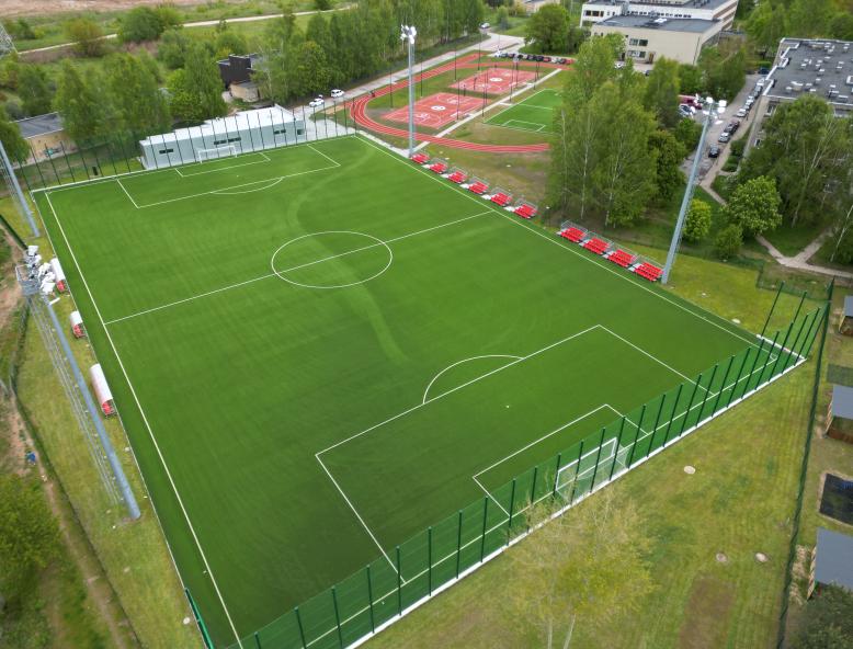 Vilniuje vyks pirmosios Lietuvoje futbolo aikštės su dirbtine šildoma danga ir FIFA sertifikatu atidarymo šventė